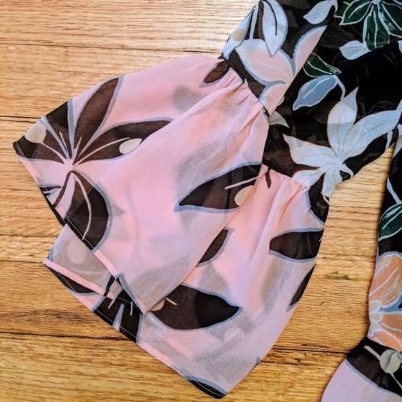 LOFT floral off shoulder blouse - Picture 4 of 9